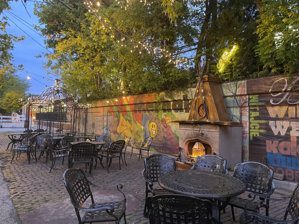 Le Piano Rogers Park